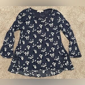 Loft Women’s Size Small Floral Blouse Grey Black White Round Neck